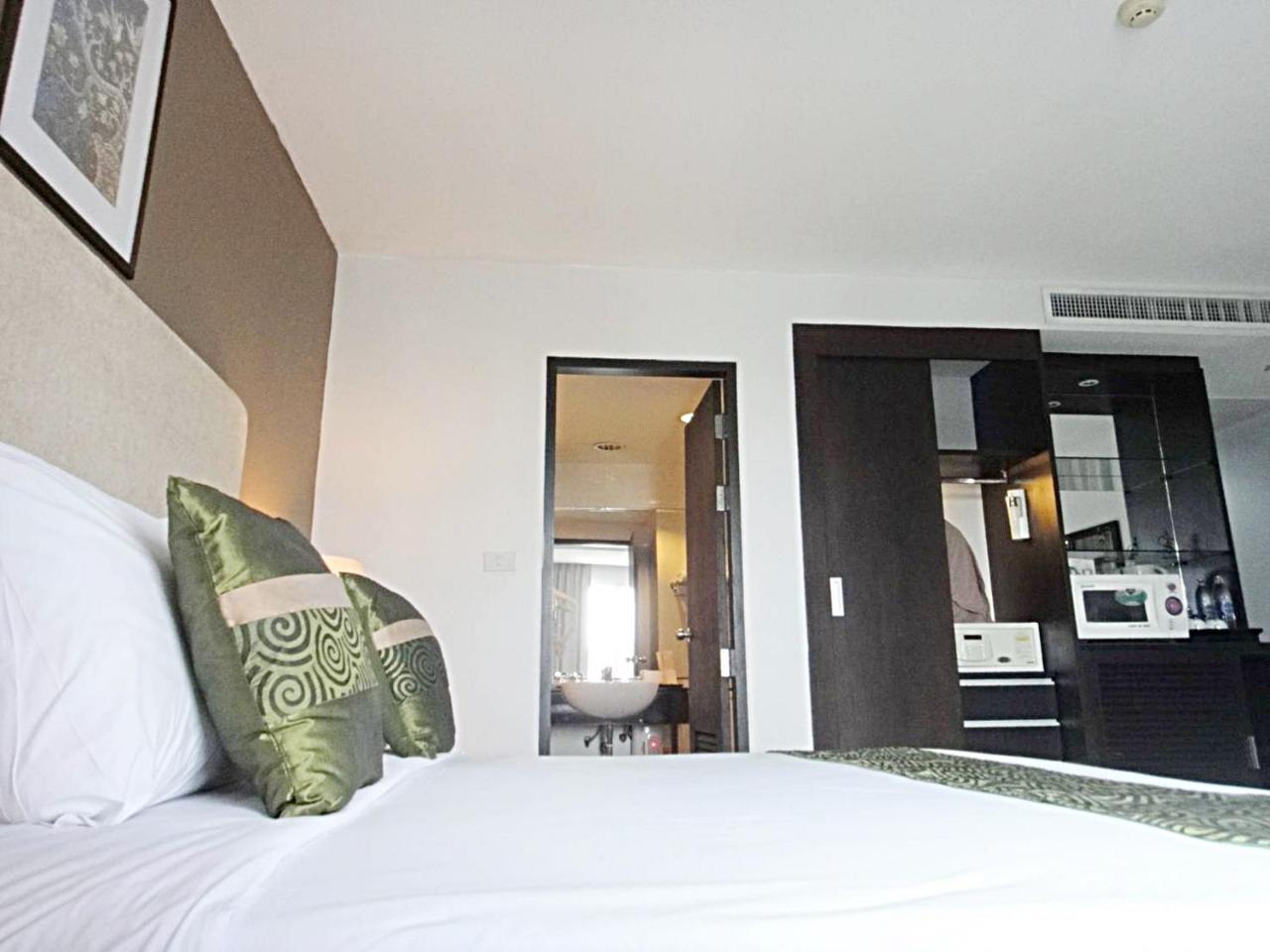 The Patra Hotel - Rama 9 Bangkok Exterior photo